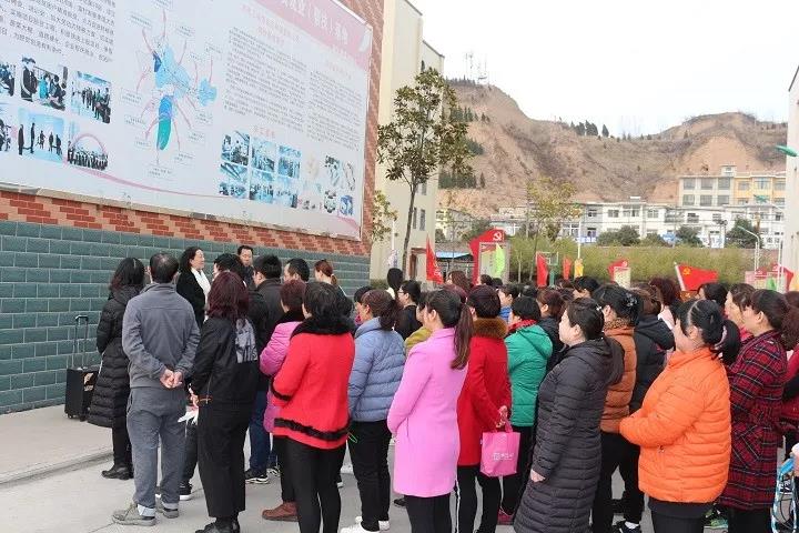 河南三味奇食品公司開(kāi)展三八節活動(dòng)