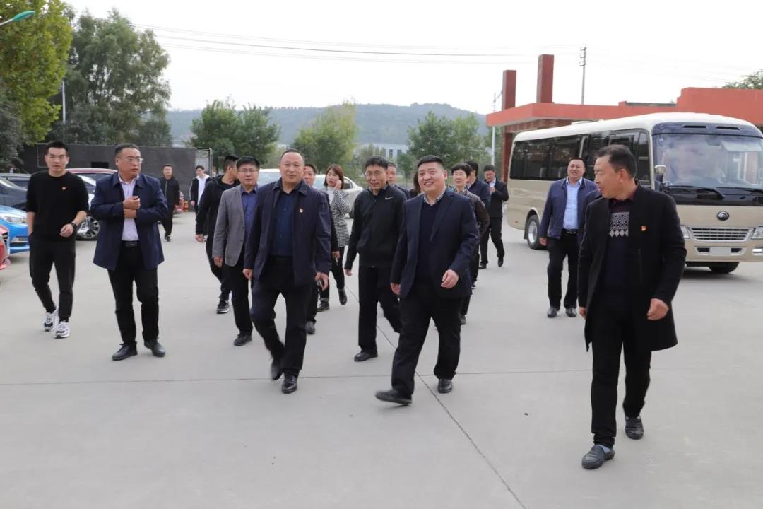 市委常委、統戰部部長(cháng)王松釗?一行蒞臨河南三味奇走訪(fǎng)調研